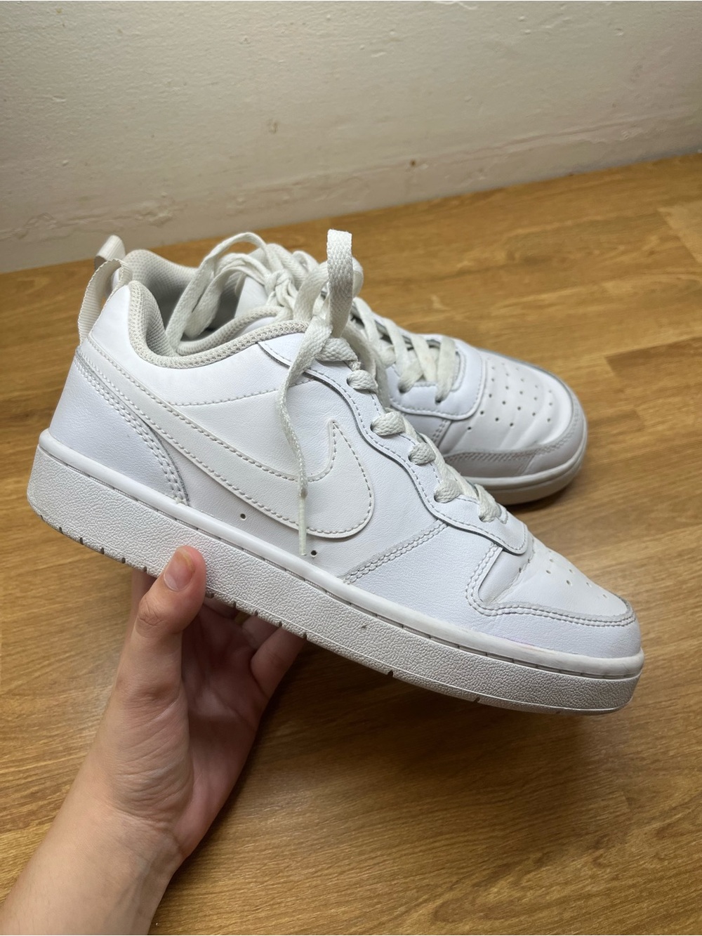 Nike Court Borough Low